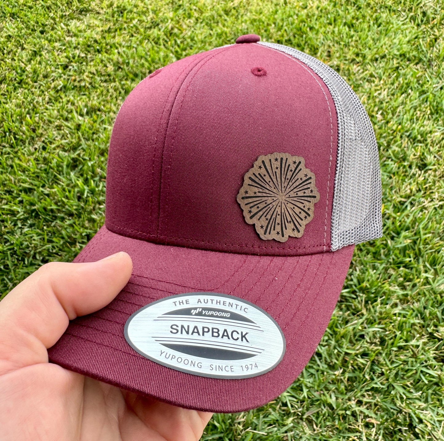 Fireworks Burst Hat – Snapback Cap with Engraved Firework Design, 4th of July Hat, Patriotic Party Mesh Cap, Patch Trucker Hat