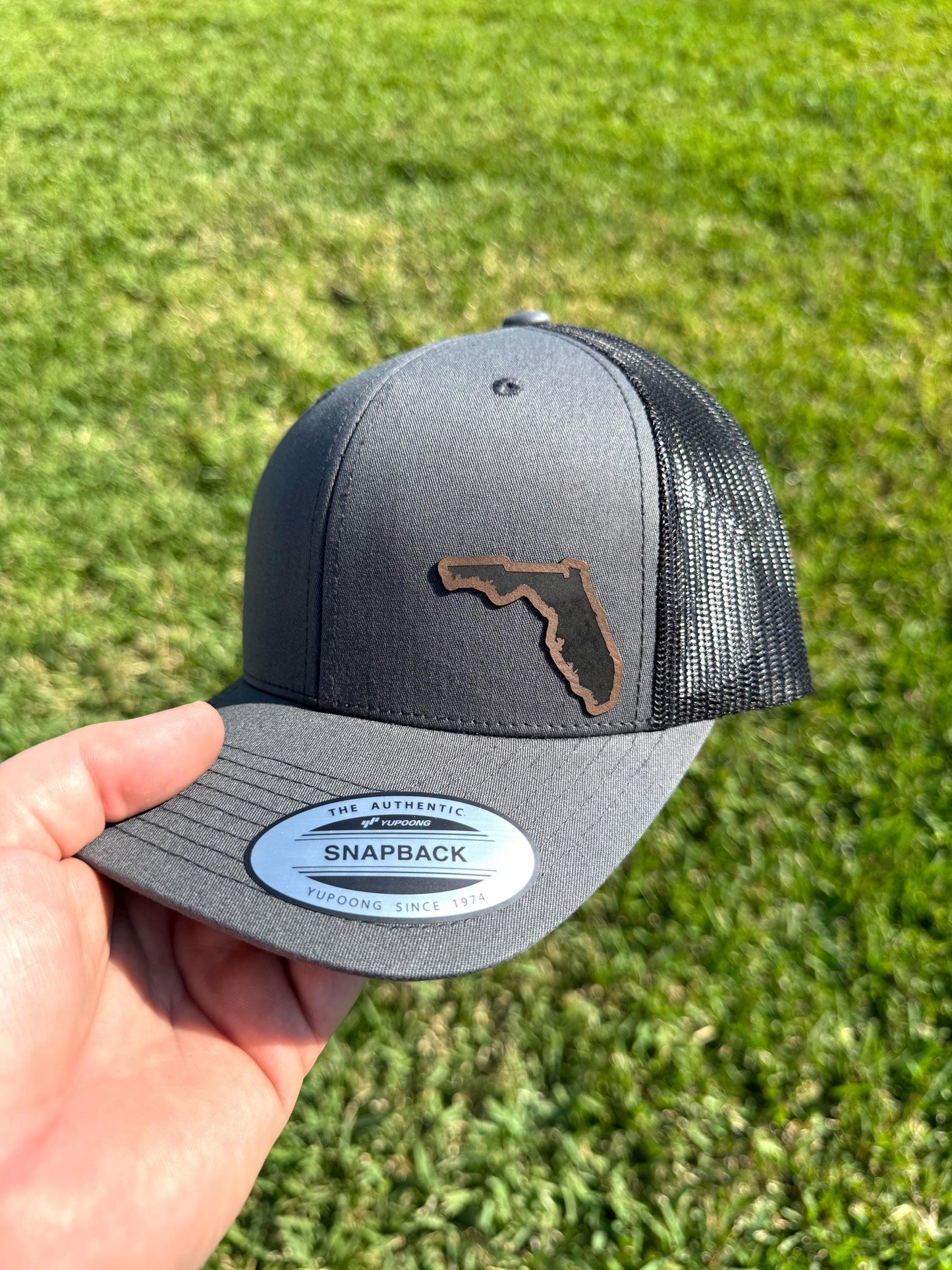 Florida State Outline Hat – Snapback Trucker Hat with Engraved Patch of FL State, Sunshine State Gift, Rustic Florida Pride Cap
