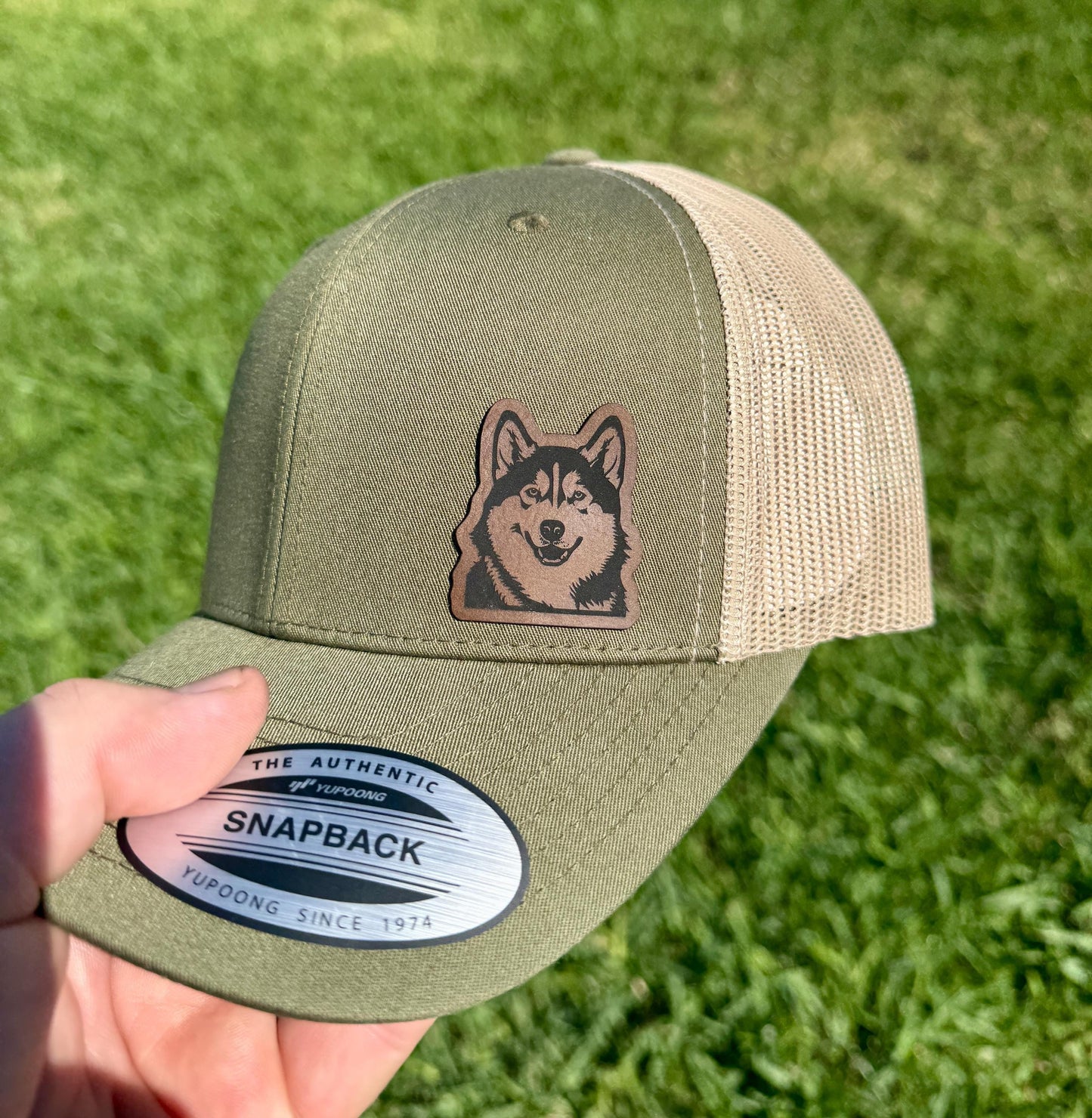 Husky Dog Hat Snapback Trucker – Engraved Patch Cap for Dog Lovers, Sled Dog Fans, Winter Style Gift, Outdoor Adventure Hat