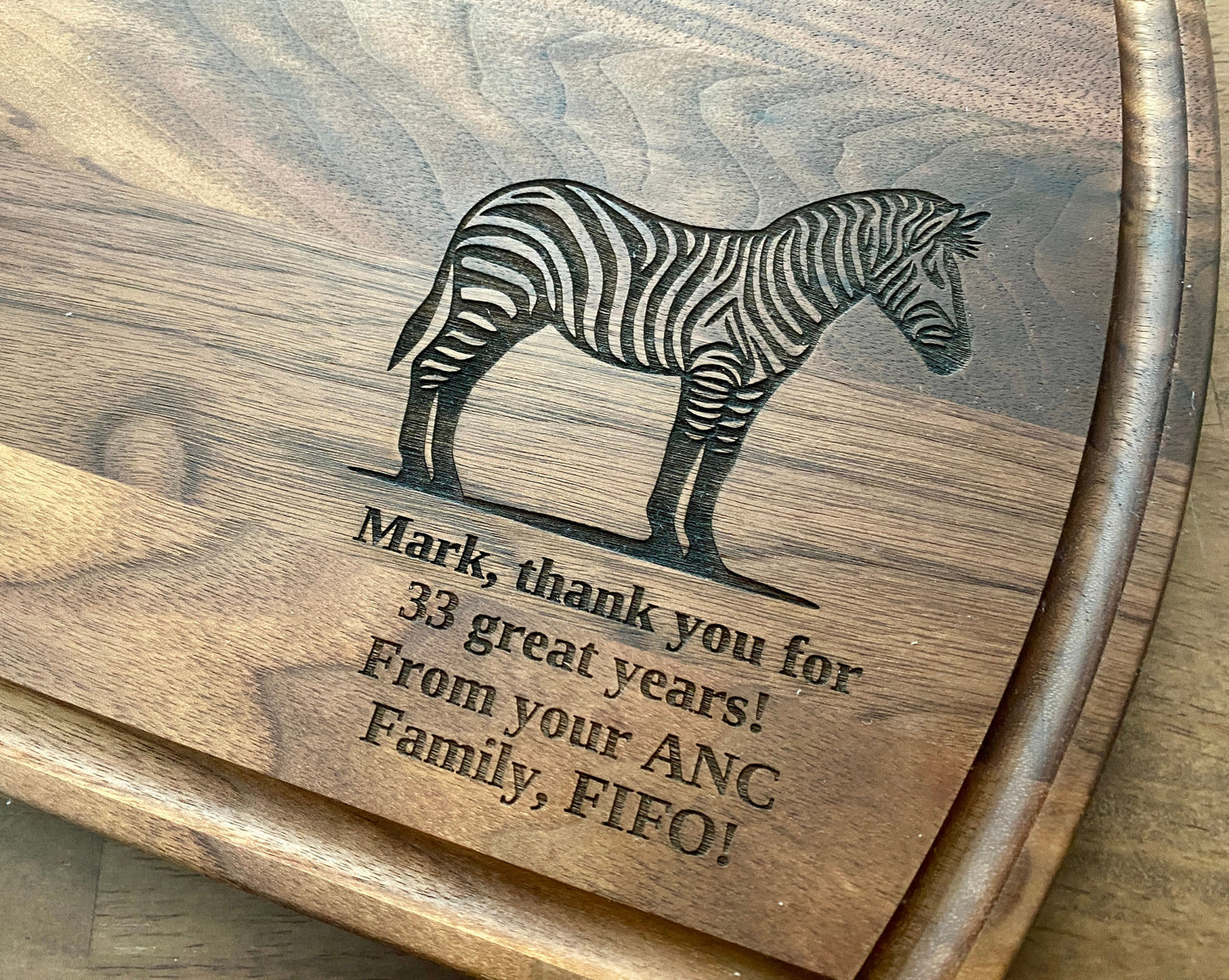 Zebra Engraved Cutting Board – Safari Animal Kitchen Decor, Wildlife Charcuterie Board, Unique Gift for Zebra Lovers & Nature Fans