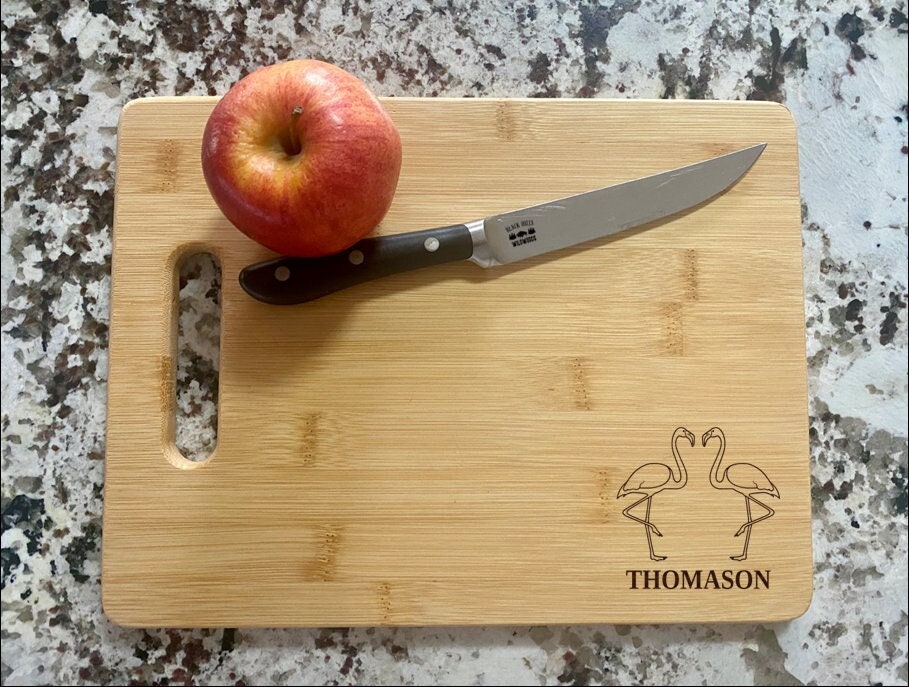Pink Flamingo Engraved Cutting Board – Tropical Bird Kitchen Decor, Fun Charcuterie Board, Flamingo Gift for Beach & Bird Lovers