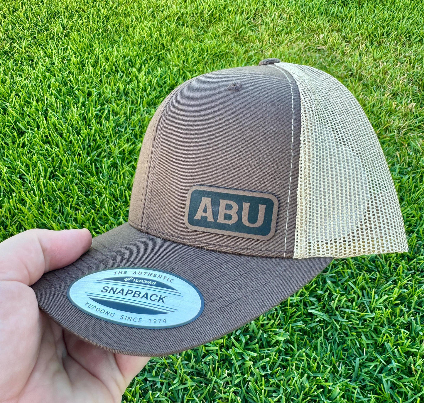Abu Hat – Snapback Trucker Hat for Grandfather – Classic Mesh Back Cap with "Abu" Text – Gift for Dad, Grandpa, or Father Figure