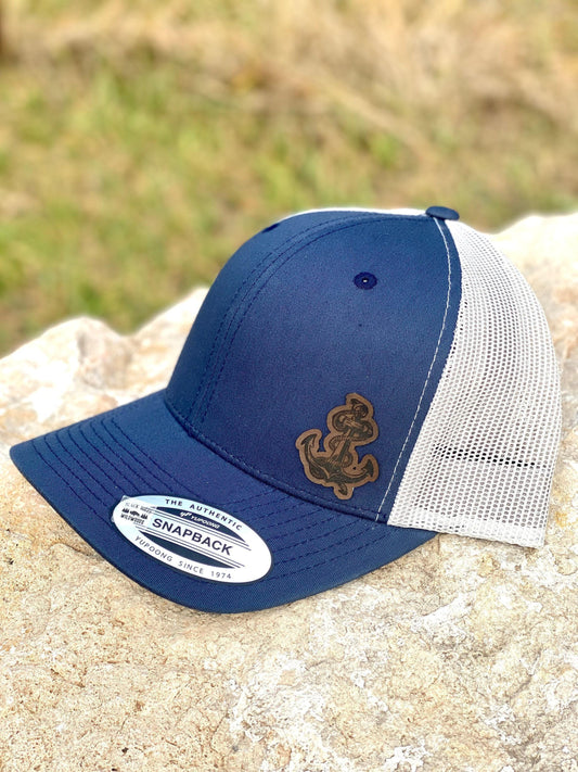 Nautical Hat Snapback Trucker – Engraved Patch Anchor & Rope Cap, Boat Lover Gift, Coastal Style Hat for Sailing or Lake Days