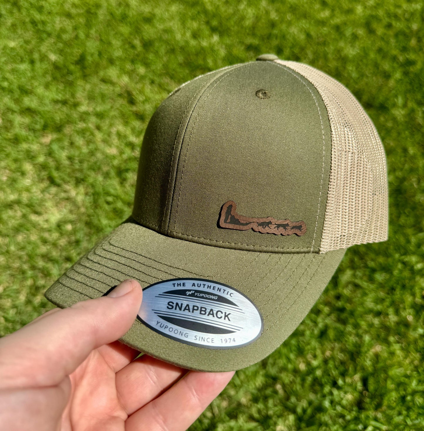 Dogsled Trucker Hat – Snapback Cap with Sled Dog Team Design, Winter Adventure Hat, Gift for Musher or Dog Lover