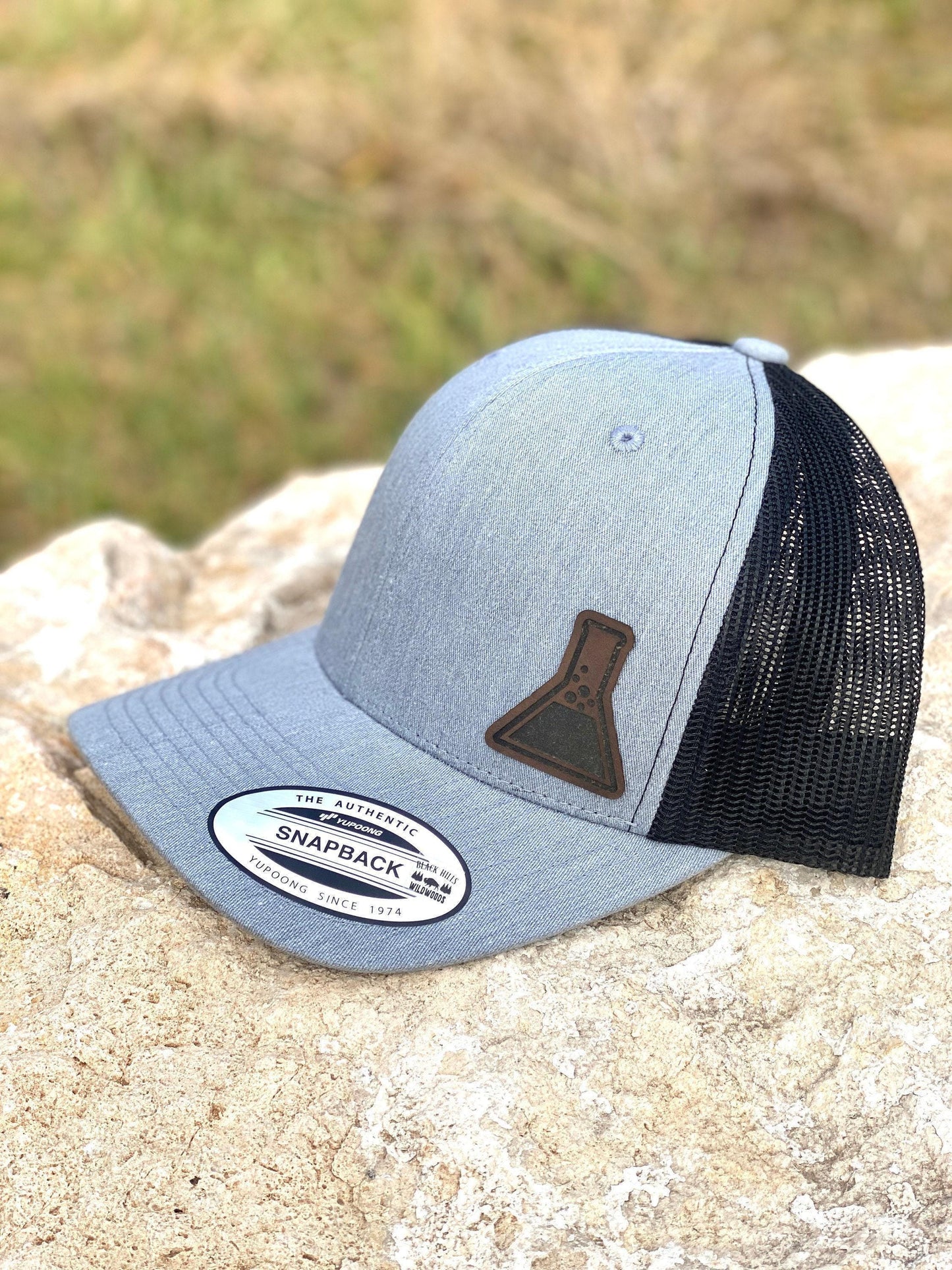 Chemist Flask Hat – Trucker or Snapback Cap with Science Beaker Design – Fun Chemistry Hat for Chemists, Science Teachers, and Lab Lovers