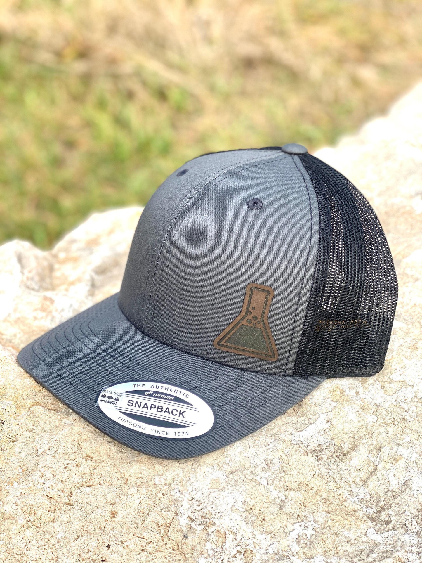 Chemist Flask Hat – Trucker or Snapback Cap with Science Beaker Design – Fun Chemistry Hat for Chemists, Science Teachers, and Lab Lovers