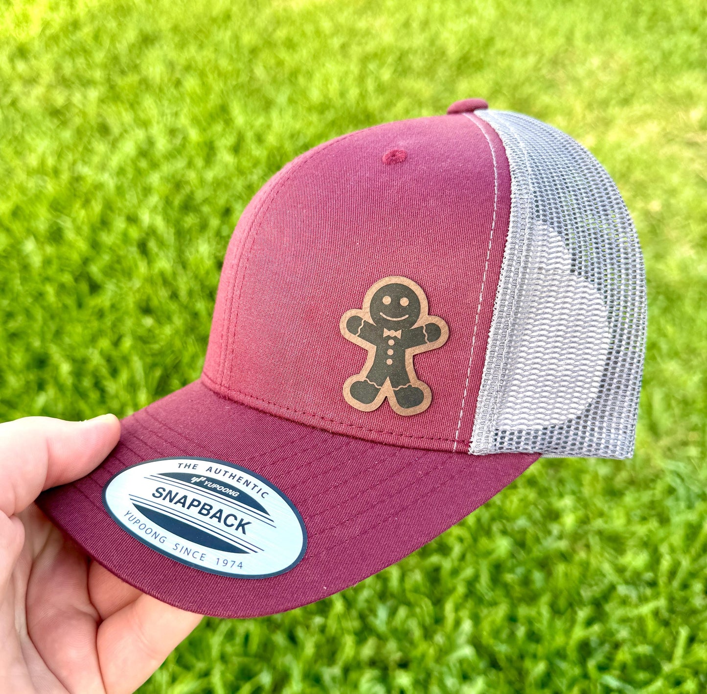 Gingerbread Man Trucker Hat – Snapback Cap with Engraved Cookie Design, Holiday Hat, Christmas Baker Gift