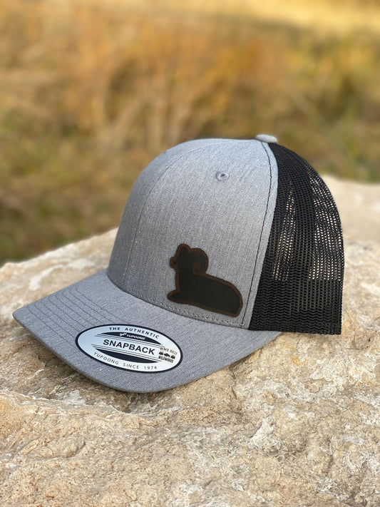 Bighorn Sheep Hat – Trucker or Snapback Cap with Mountain Ram Design – Wildlife Hat for Hikers, Nature Lovers, and Outdoorsmen