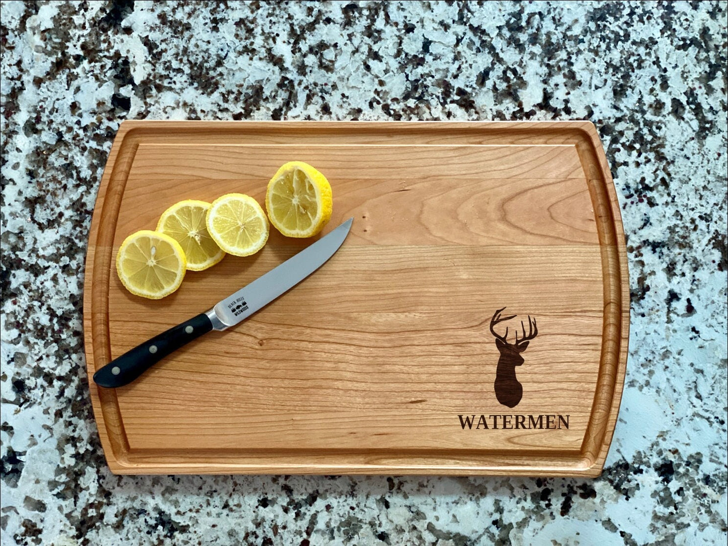 Buck Whitetail Cutting Board - Engraved Deer Charcuterie Board – Buck Design Wood Cutting Board – Hunting Cabin Decor – Gift for Hunters