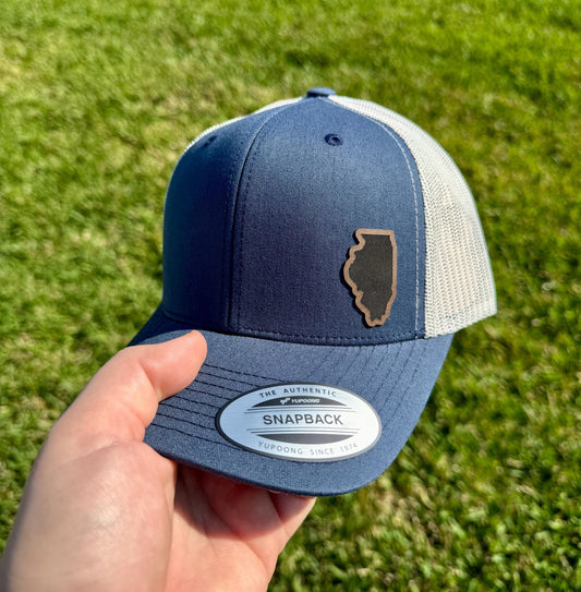 Illinois State Outline Hat Snapback Trucker – Engraved Patch Cap for Illinois Pride, Chicago Gift, Midwest Hometown Style