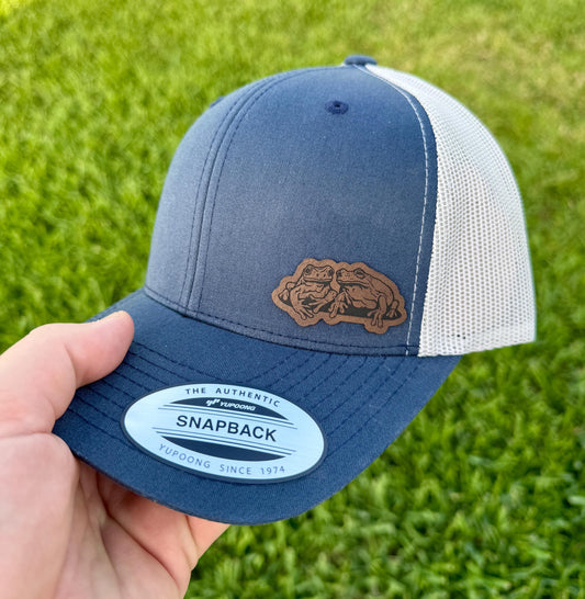 Frogs Hat – Snapback Trucker Hat with Engraved Frogs Patch, Nature Lover Gift, Amphibian Wildlife Cap, Rustic Outdoor Animal Hat