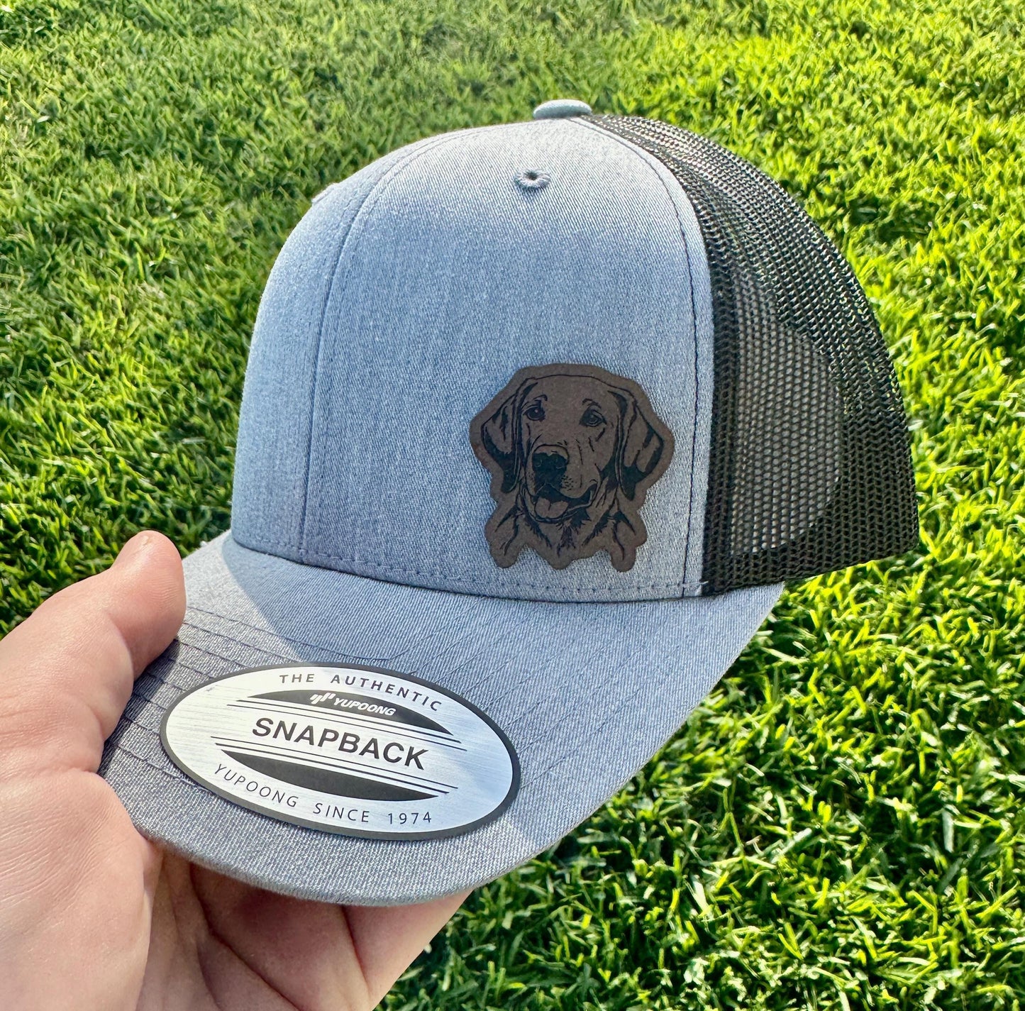 Labrador Retriever Hat Snapback Trucker – Engraved Patch Cap for Dog Lovers, Lab Owners, Hunting Dog Gift, Pet Parent Style