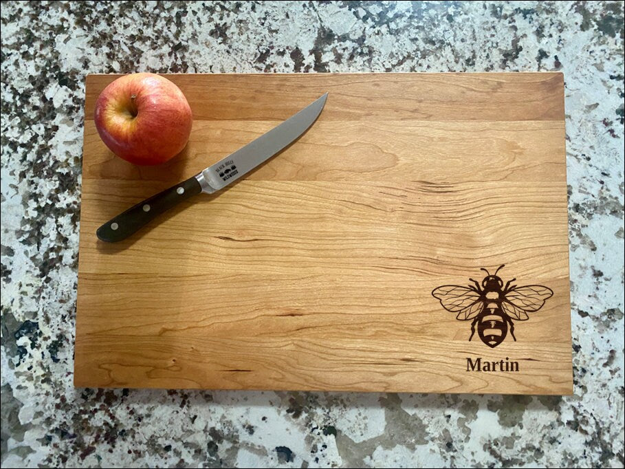 Bee Cutting Board | Honey Bee Charcuterie Board | Custom Serving Tray | Personalized Beekeeper Gift | Wedding Anniversary Gift