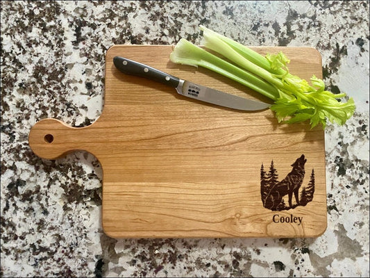 Wolf Scene Cutting Board | Wildlife Charcuterie Board | Custom Serving Tray | Personalized Housewarming Cabin Gift | Wedding Anniv Gift